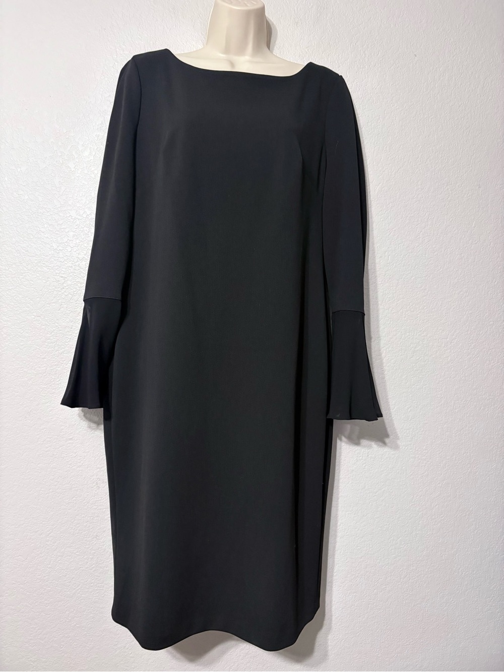 Calvin Klein Elegant Black Long Sleeve Shift Dress Dainty Chiffon‎ Bell Cuffs 14